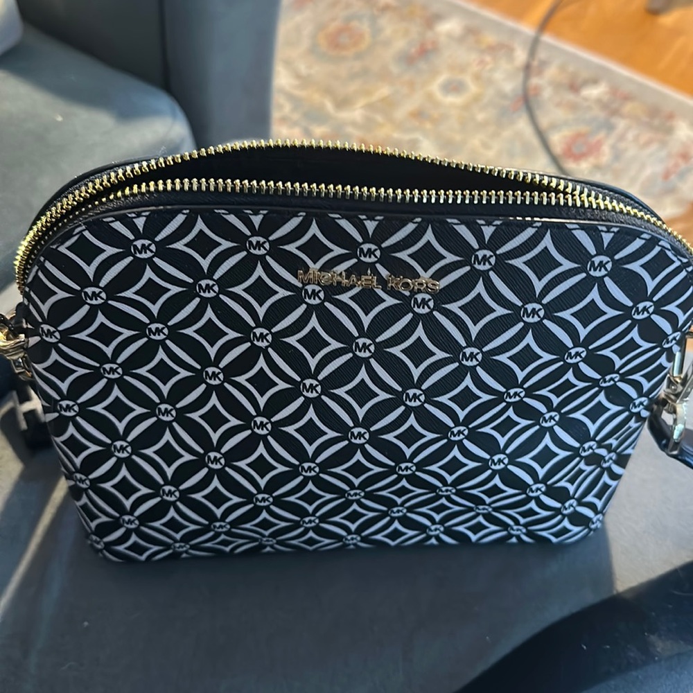 NWOT MICHAEL KORS Bag